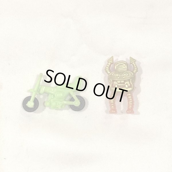 画像2: ▲買取品▲ バイ菌軍団 暴走族シリーズ 下くちびる菌 A 消しゴム   (2)