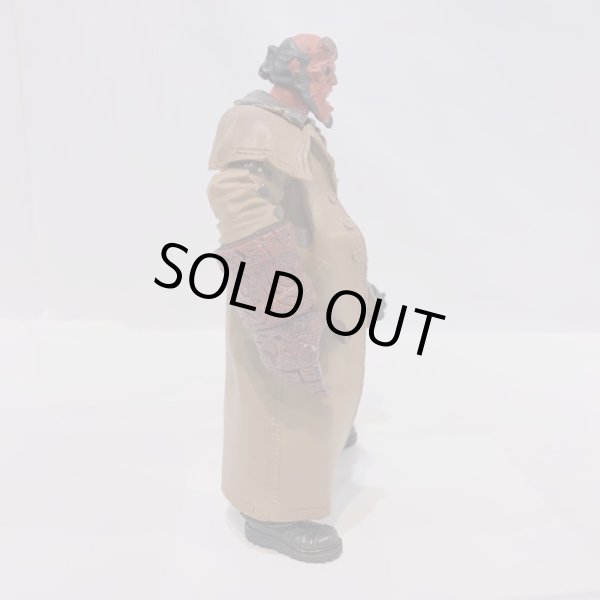 画像2: ▲買取品▲ メズコ ヘルボーイ アクションフィギュア ヘルボーイ (実写版) (2)