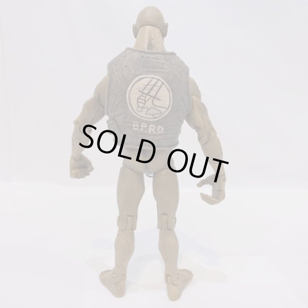 画像4: ▲買取品▲ メズコ ヘルボーイ アクションフィギュア ロジャー(コミック版) (4)