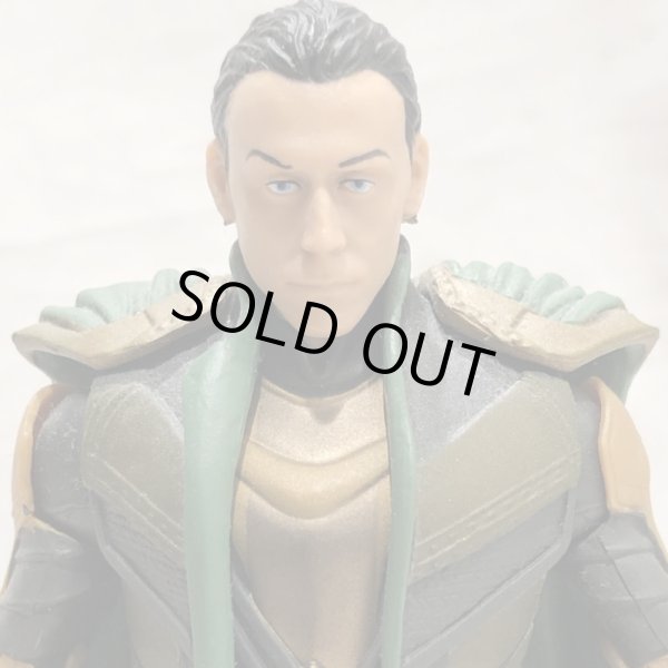画像4: ▲買取品▲ ハズブロ 6インチアクションフィギュア ウォルマート限定 ロキ(実写映画アベンジャーズ版) (4)
