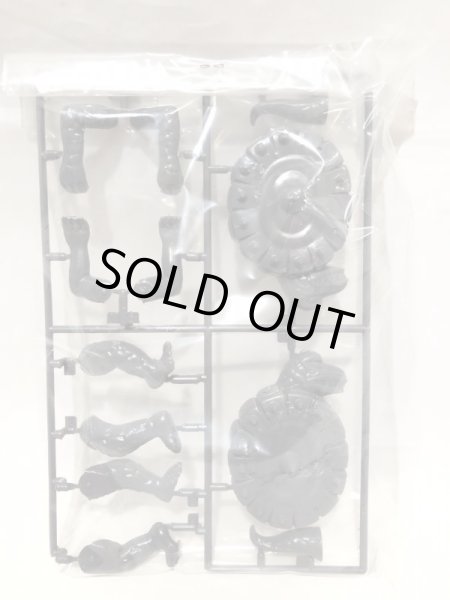 画像11: ▲買取品▲ バンダイ サンダーマスク ディオラマセット 怪獣2体付き プラモデル (11)