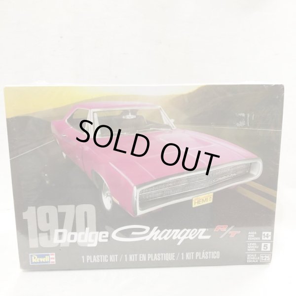 画像1: ▲買取品▲ レベル 1/25 ダッジ チャージャー R/T 1970  Revell Dodge Charger R/T 1970 (1)