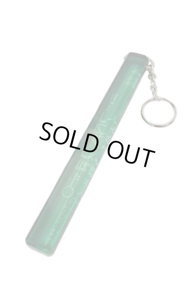 画像2: 【ADMSKI】期間限定 大阪名物アダムスキーみやげ "ホテルニューアダムスきー" アクリル棒キーホルダー / グリーン (2)