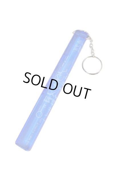 画像2: 【ADMSKI】期間限定 大阪名物アダムスキーみやげ "ホテルニューアダムスきー" アクリル棒キーホルダー / ブルー (2)