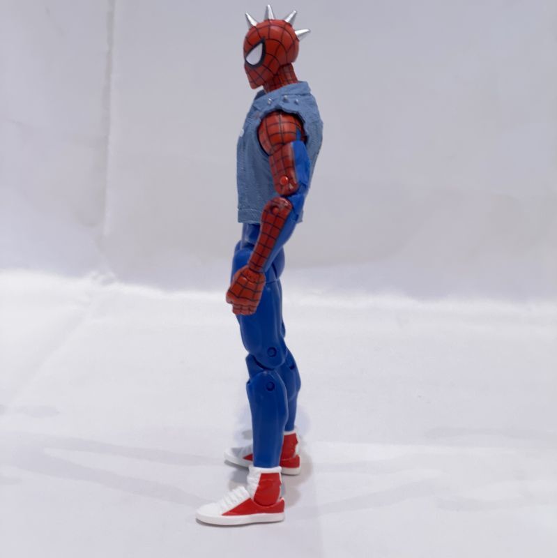 △買取品△ ハズブロ マーベルレジェンド 6インチ スパイダーパンク 